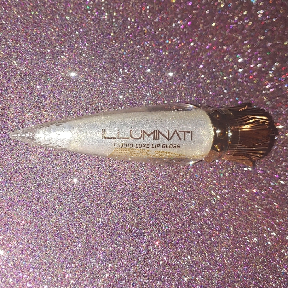 Myth Illuminati Liquid Luxe Lip Gloss